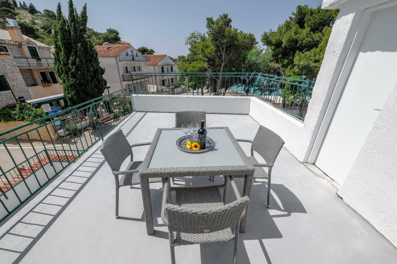 Apartments Nada ตรีบูนย์ ภายนอก รูปภาพ
