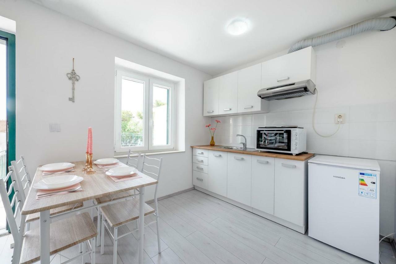 Apartments Nada ตรีบูนย์ ภายนอก รูปภาพ